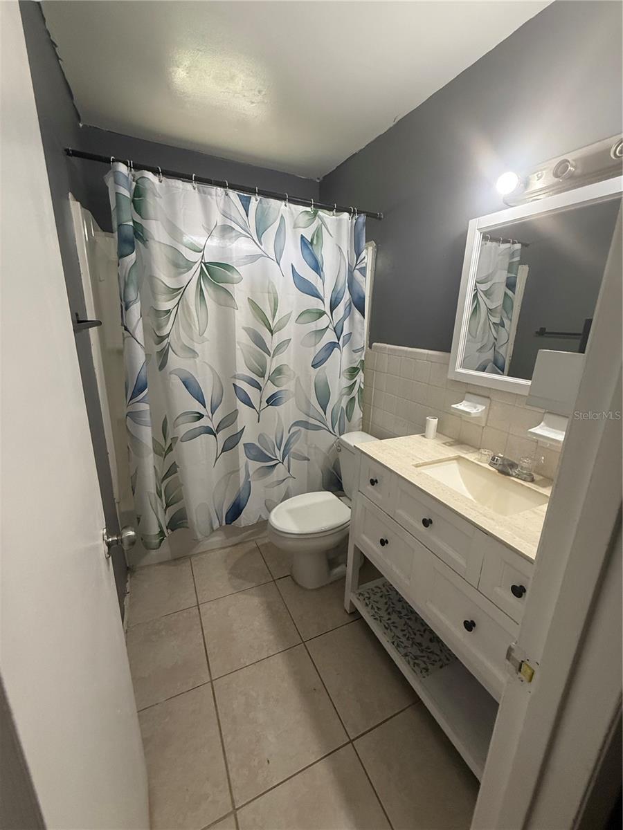 11129 Roberts Ln Property Photo 6