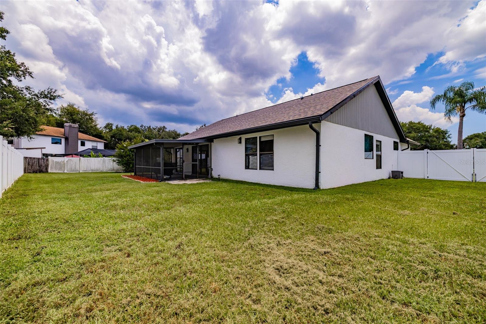 304 Scarlet Oak Ct Property Photo 36