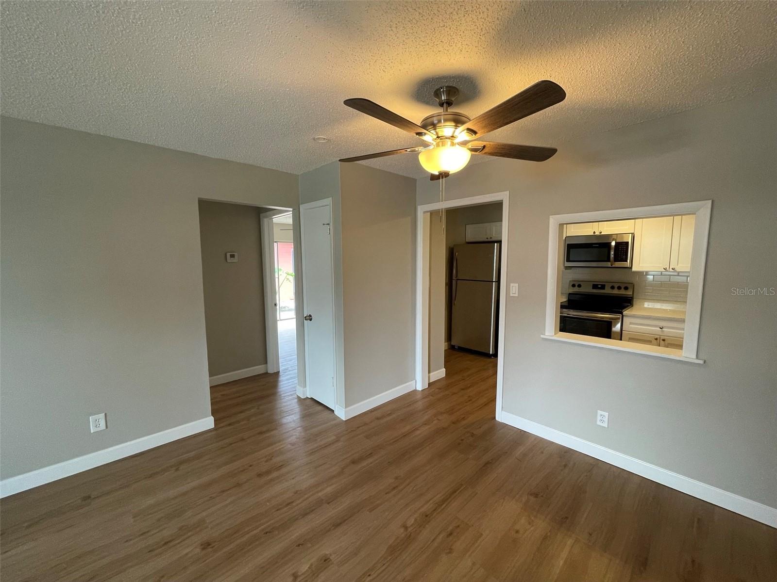 511 Duchess Ct #1 Property Photo 3