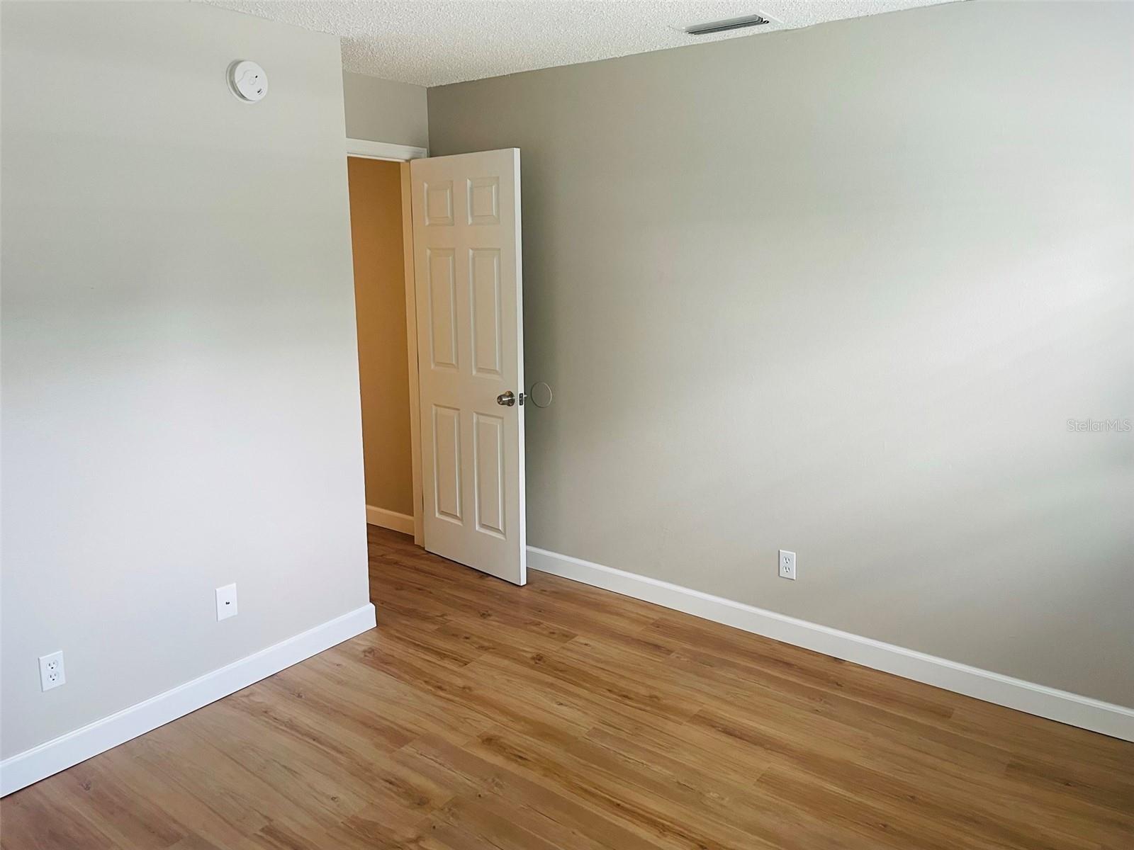511 Duchess Ct #1 Property Photo 12