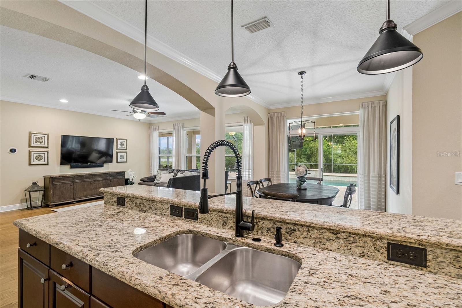 1804 Bella Casa Ct Property Photo 23