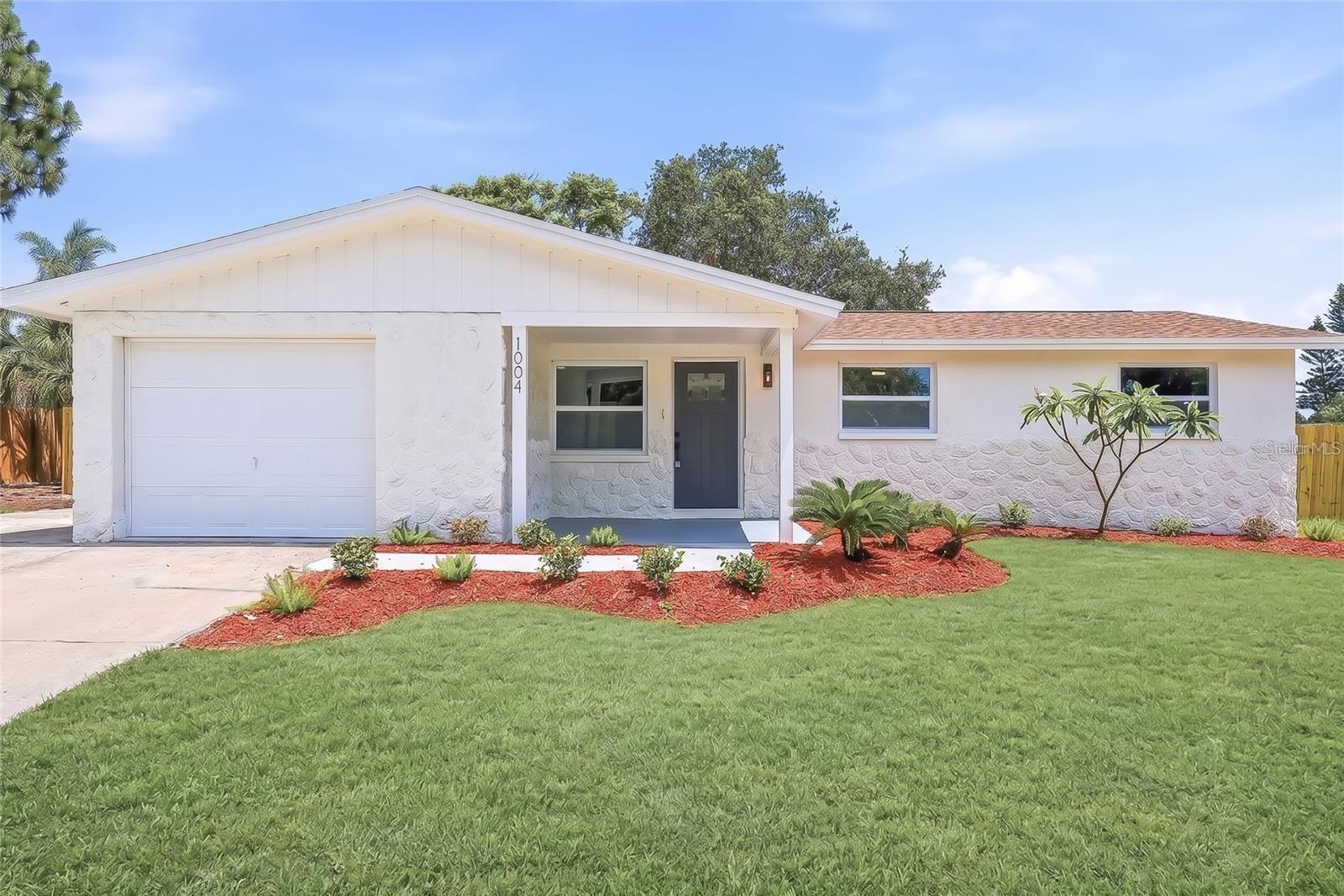 1004 Idlebriar Way Property Photo 1