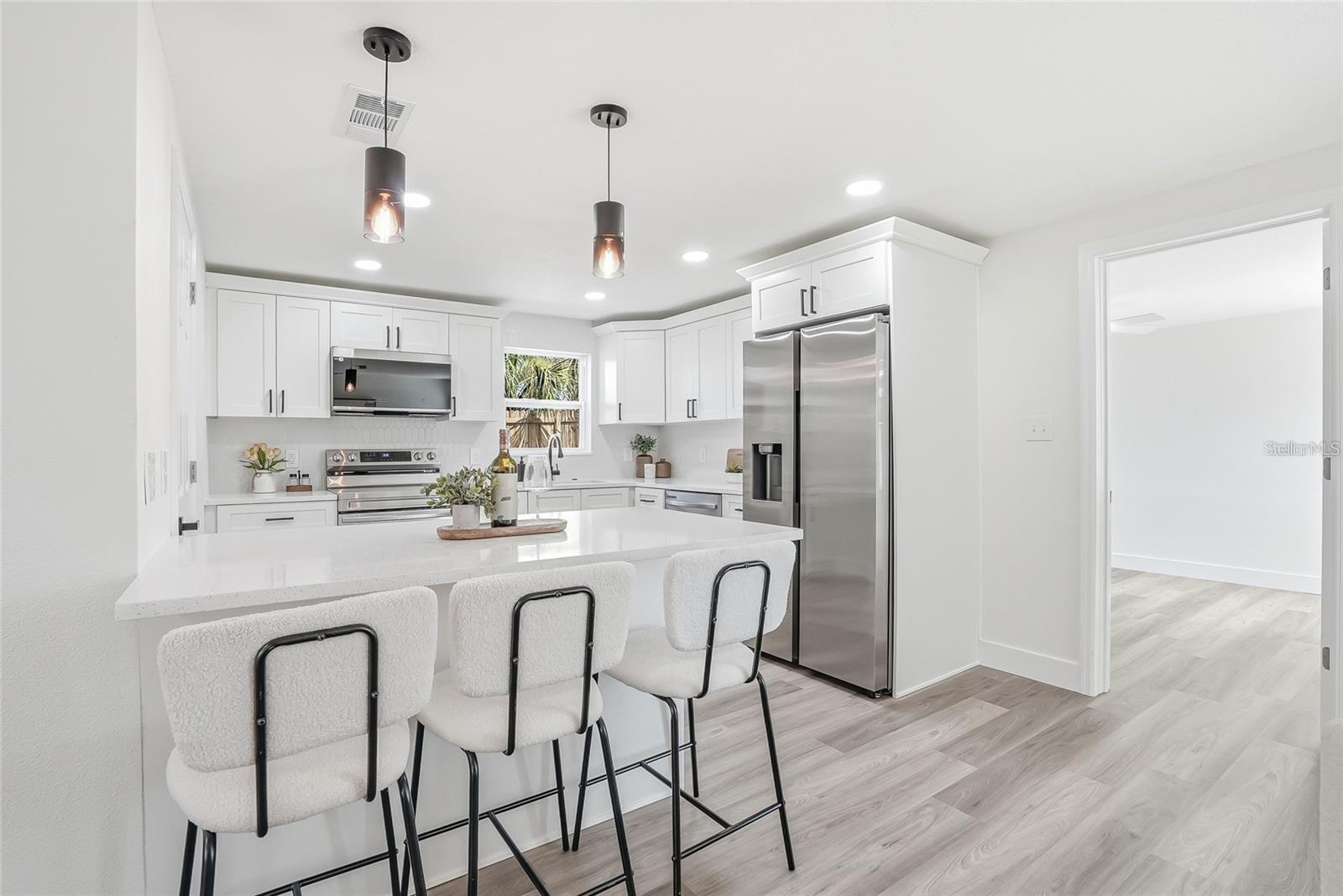 1004 Idlebriar Way Property Photo 6