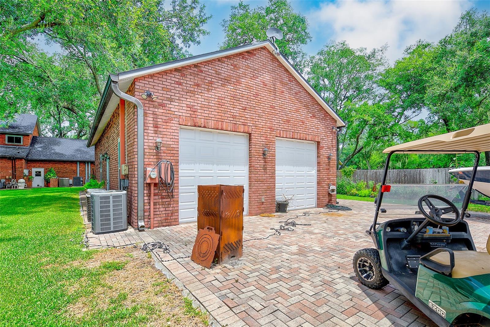 807 Centerbrook Dr Property Photo 90