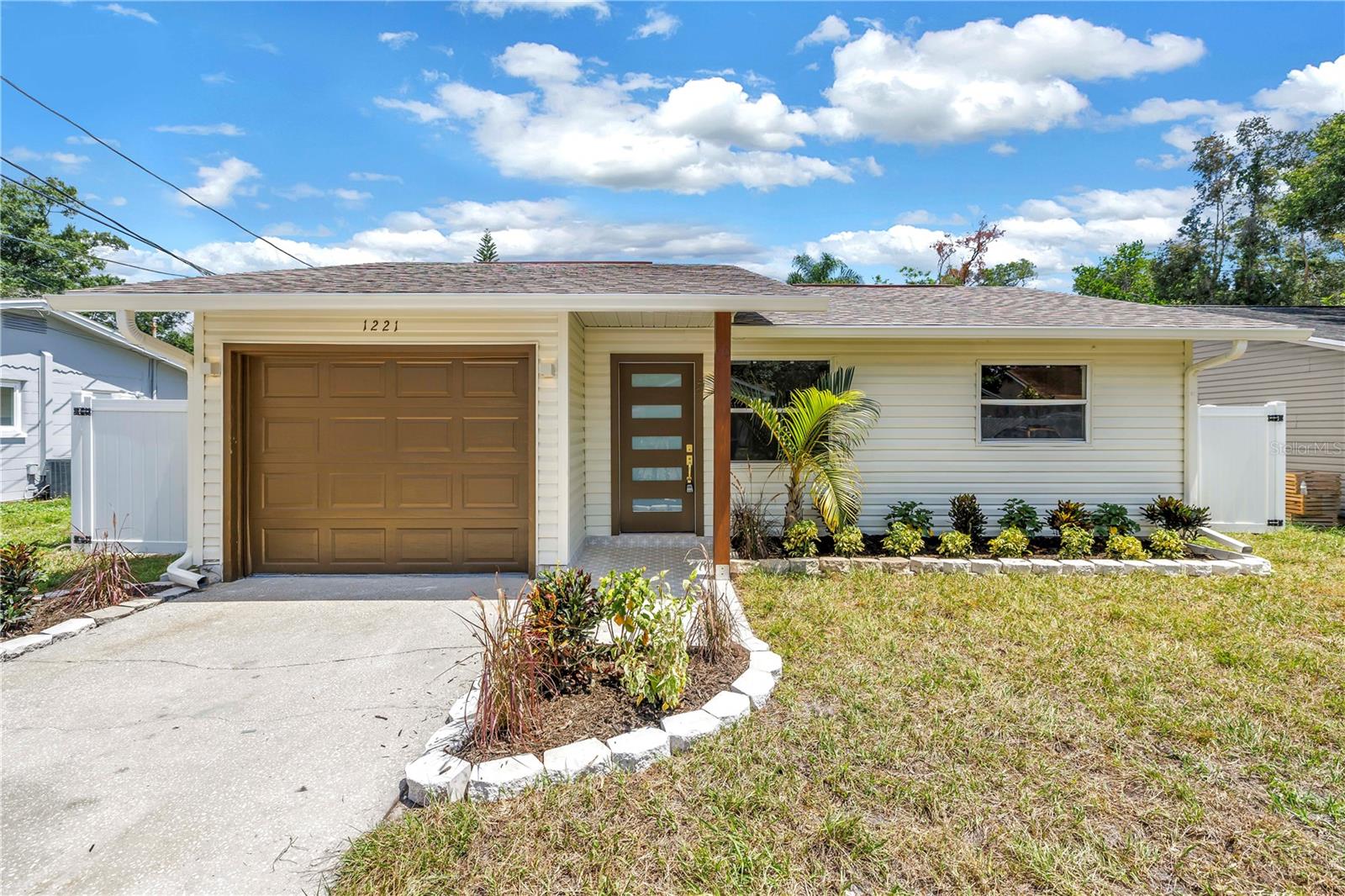 1221 36th Ter N Property Photo 1