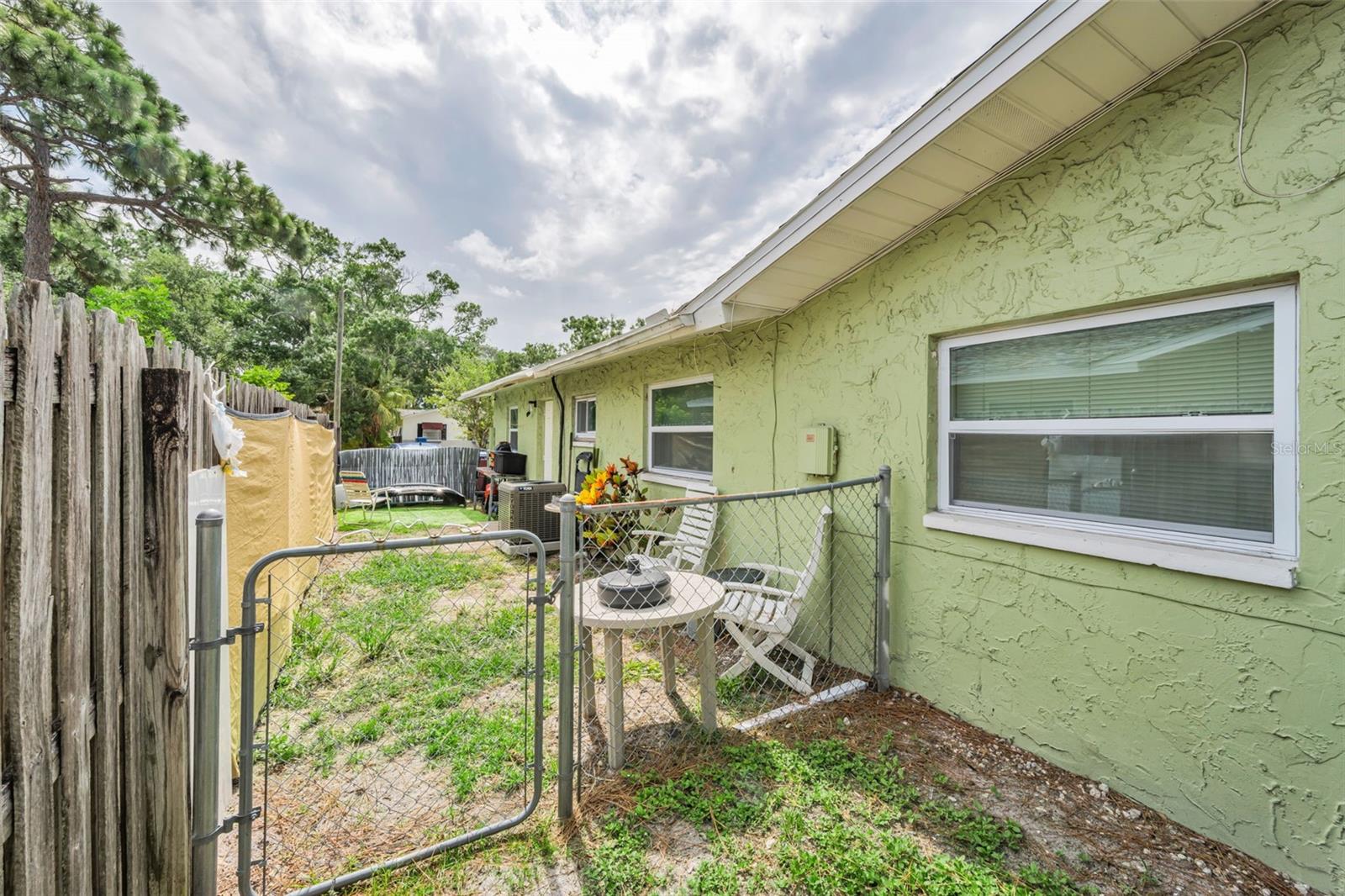 906/908 Lake Palms Dr Property Photo 33