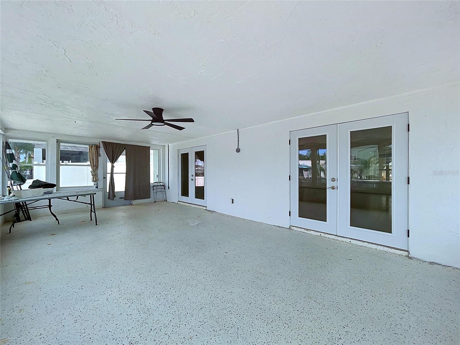 7401 Islander Ln Property Photo 13