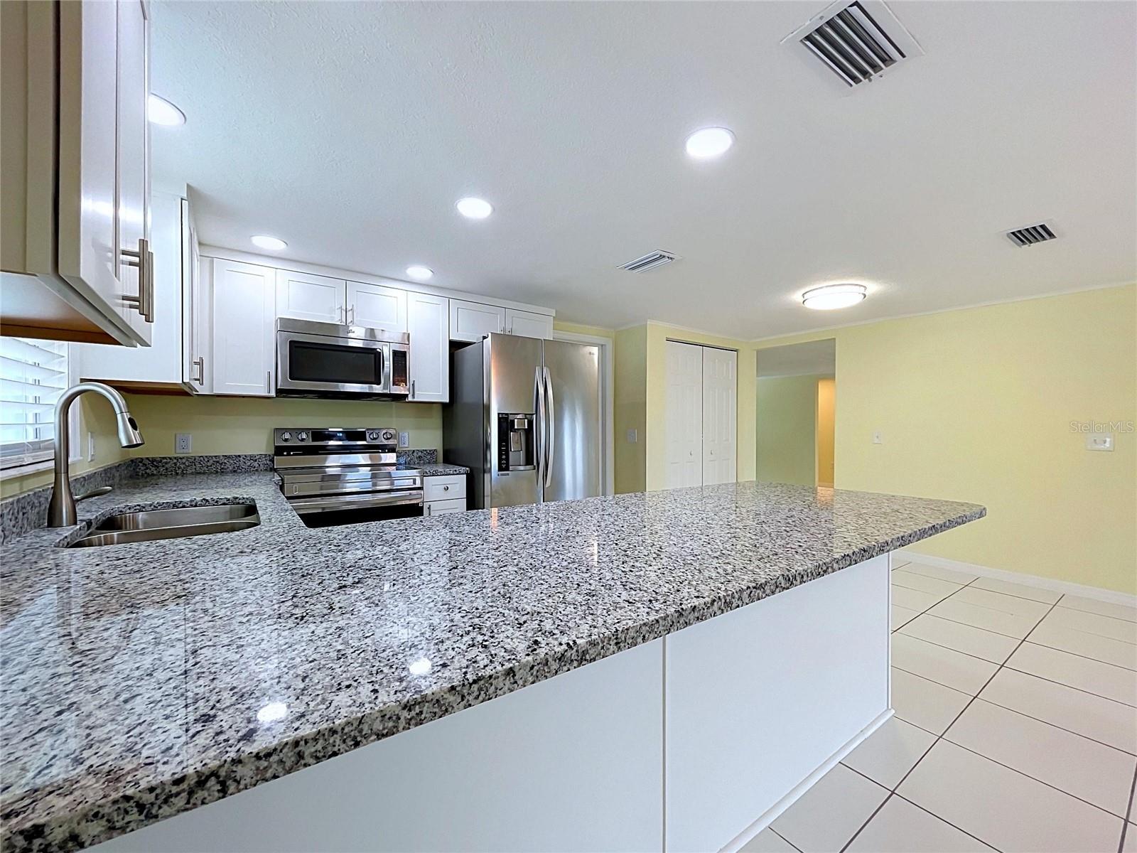 7401 Islander Ln Property Photo 34