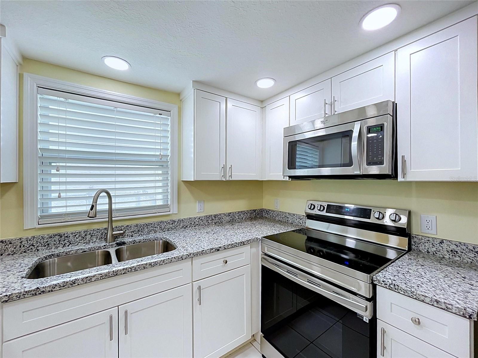 7401 Islander Ln Property Photo 36