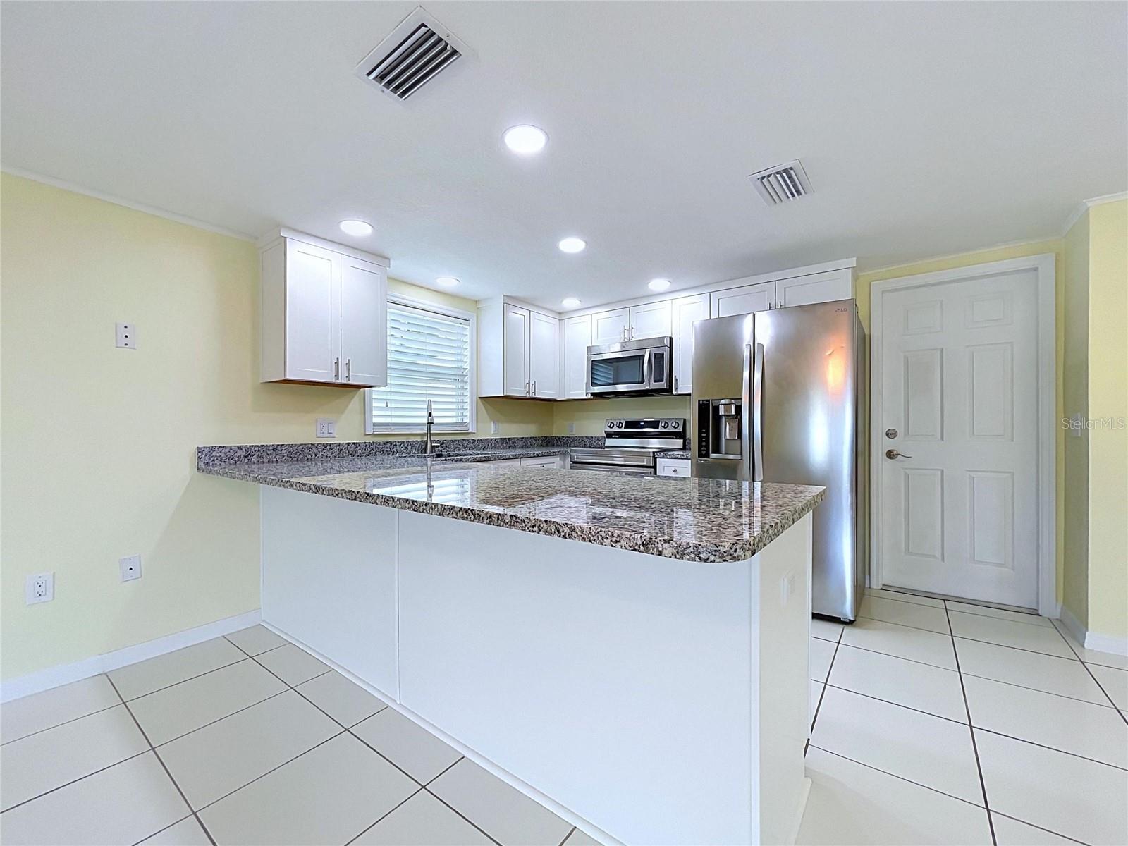 7401 Islander Ln Property Photo 38