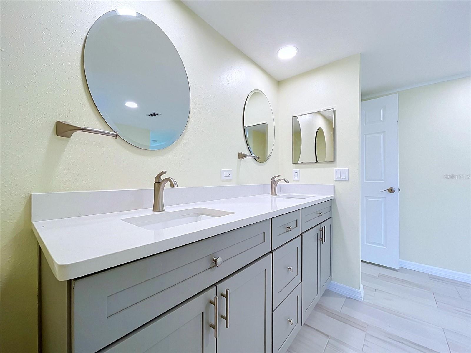 7401 Islander Ln Property Photo 54