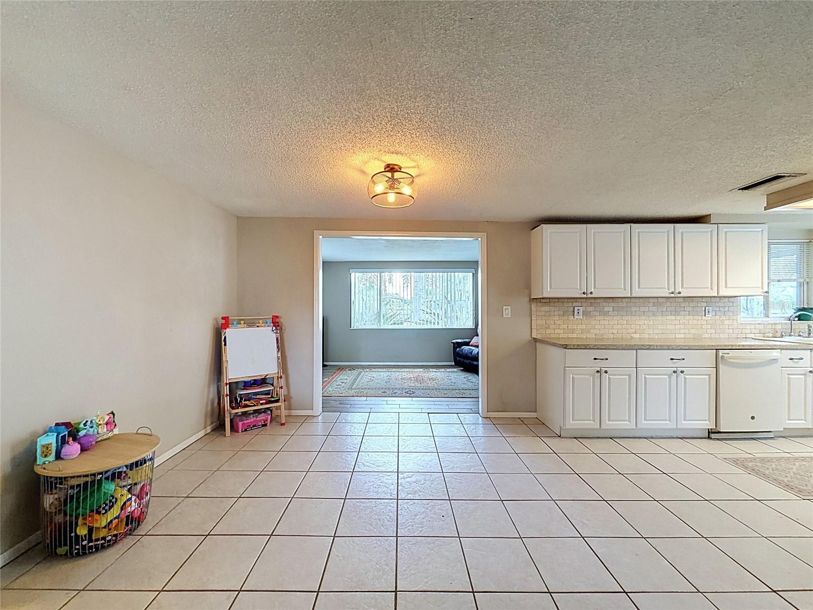 2228 Society Dr Property Photo 6