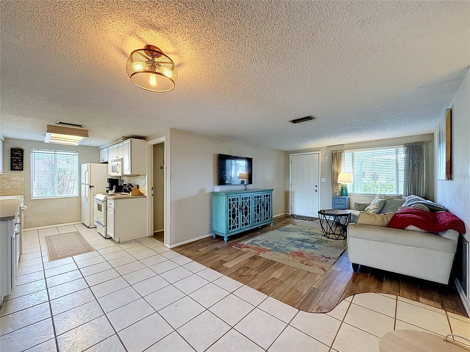 2228 Society Dr Property Photo 8