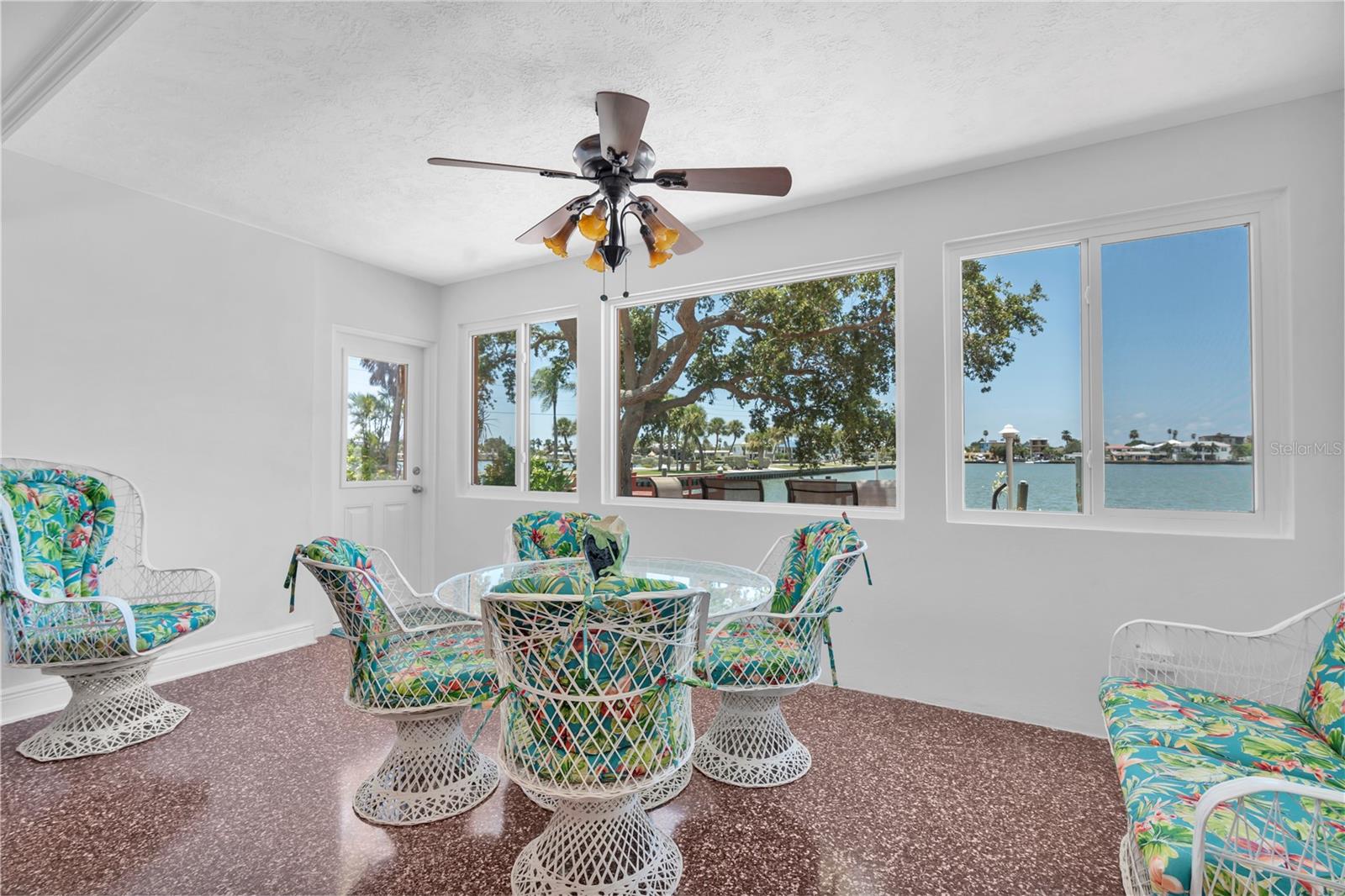 16102 4th St E Property Photo 6