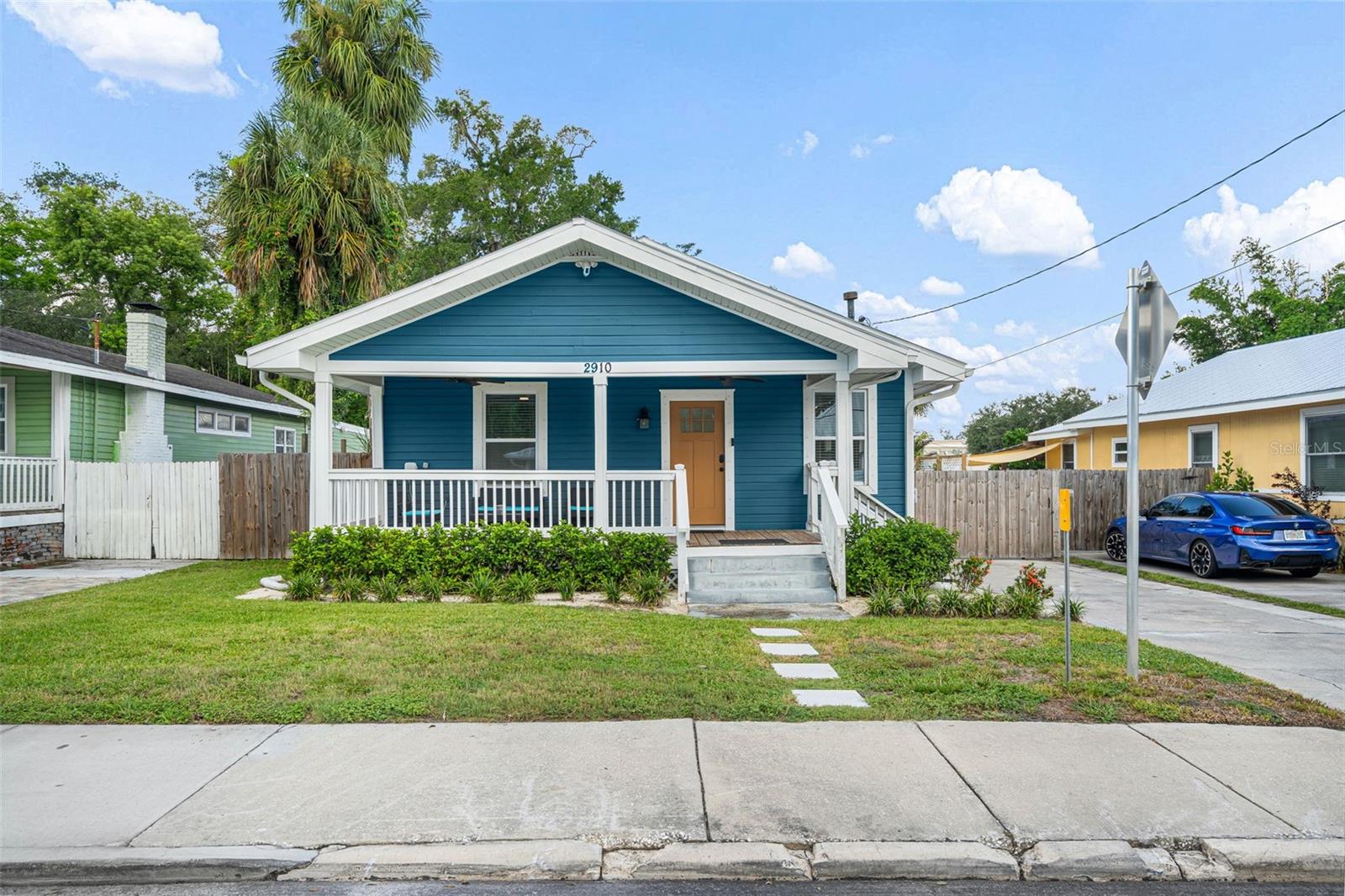 2910 N Ola Ave Property Photo 1