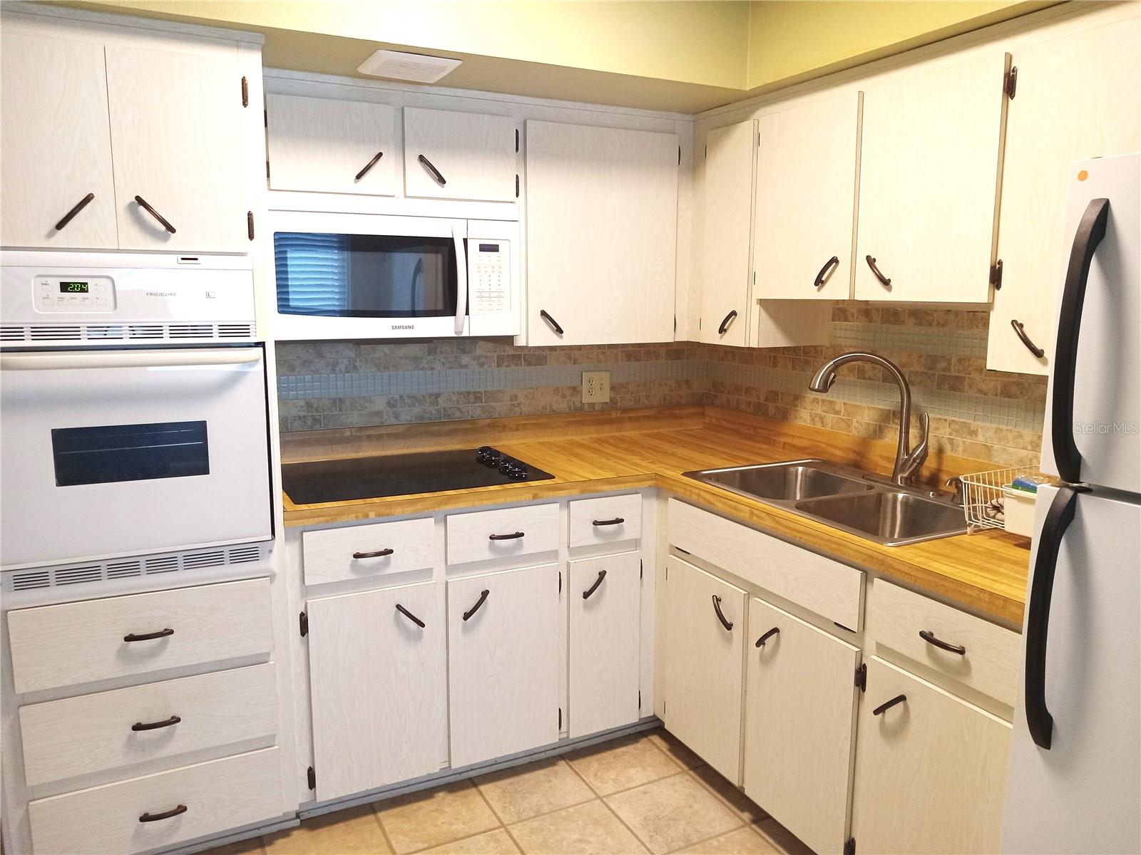 2430 Florentine Way #30 Property Photo 4