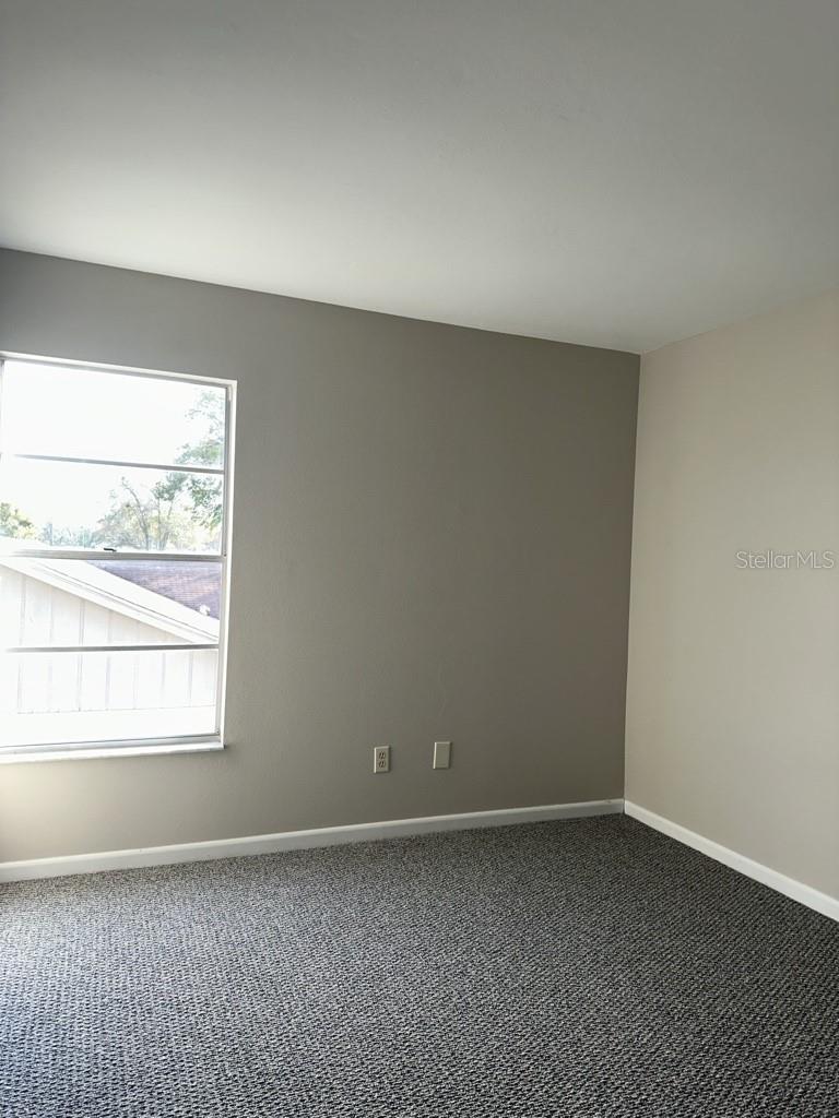 17608 Shadyside Cir Property Photo 13