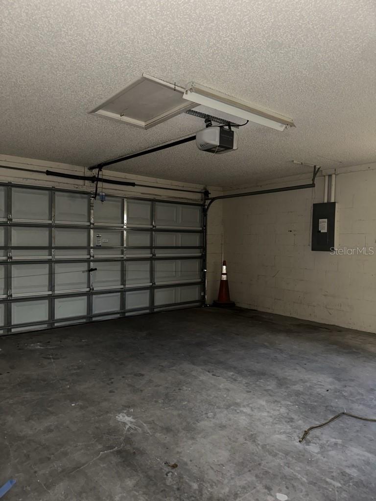 17608 Shadyside Cir Property Photo 19
