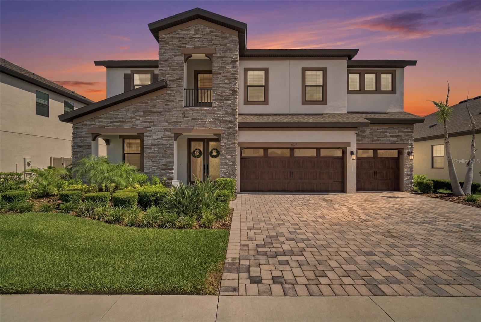 4587 SHORELEAF LOOP Property Photo 1