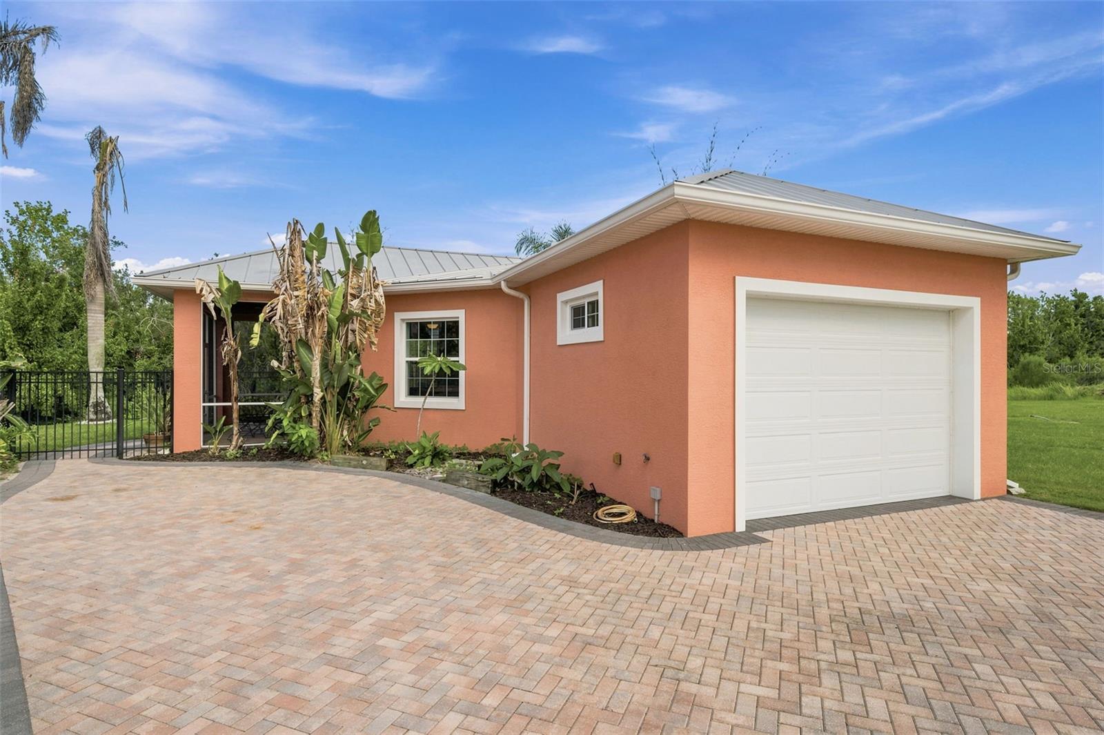 3210 Great Heron Loop Property Photo 24