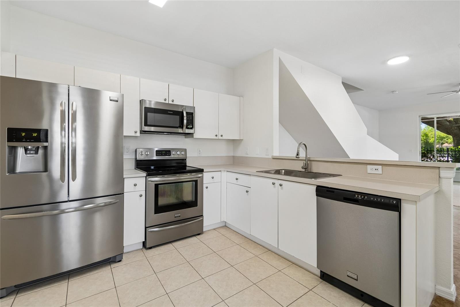 10925 Winter Crest Dr Property Photo 6
