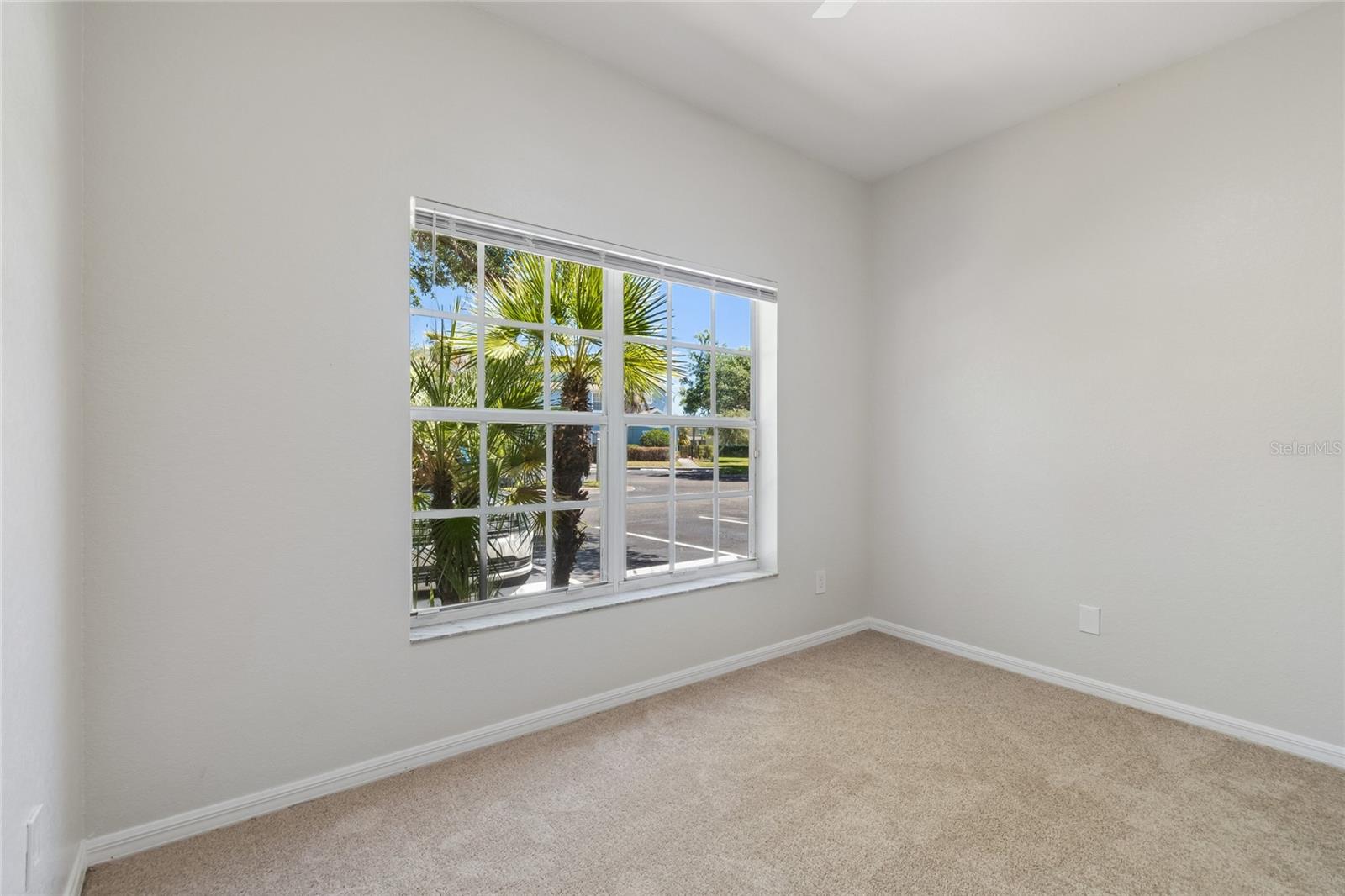 10925 Winter Crest Dr Property Photo 9