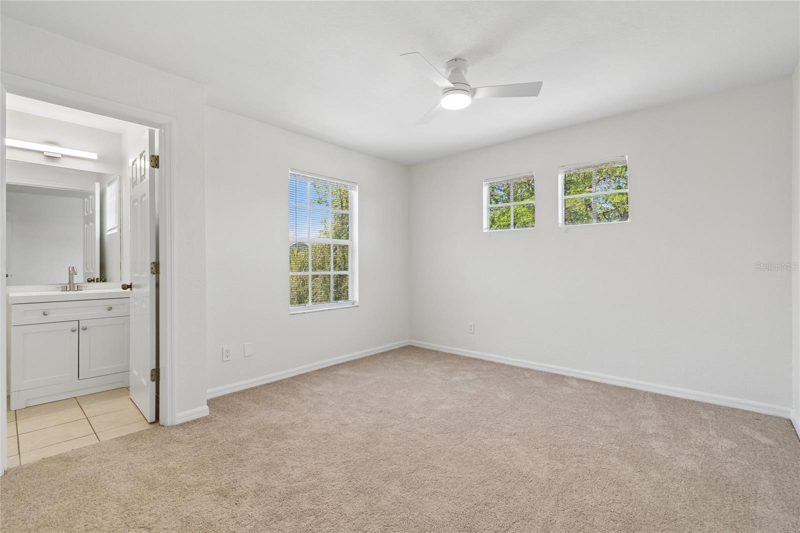 10925 Winter Crest Dr Property Photo 18