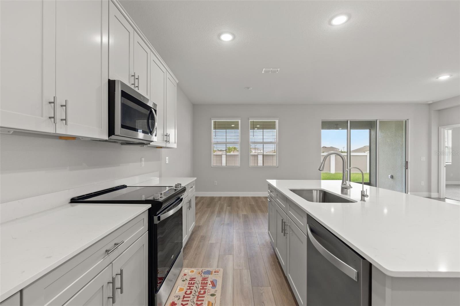 10412 Fieldstone Myrtle Way Property Photo 18