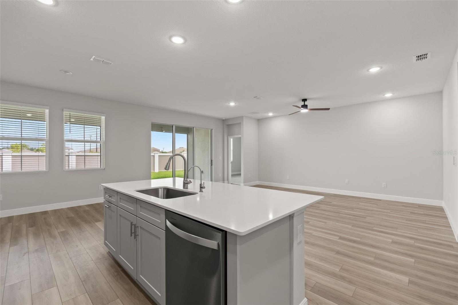 10412 Fieldstone Myrtle Way Property Photo 26