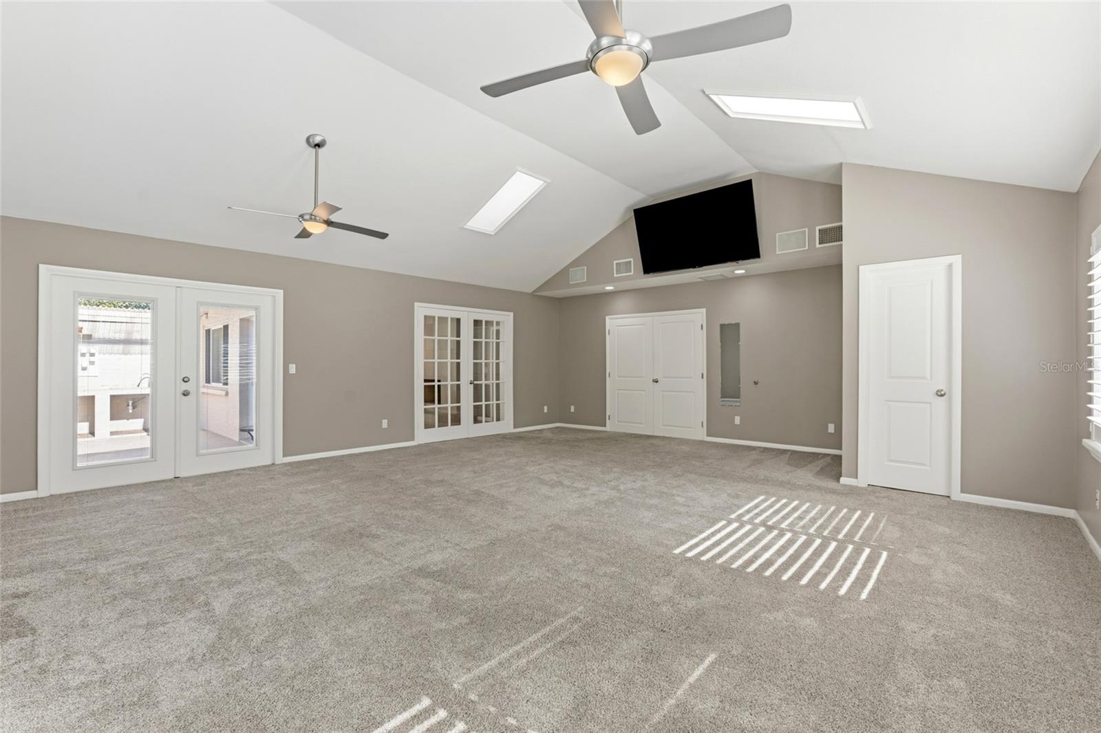 2708 W Osborne Ave Property Photo 41