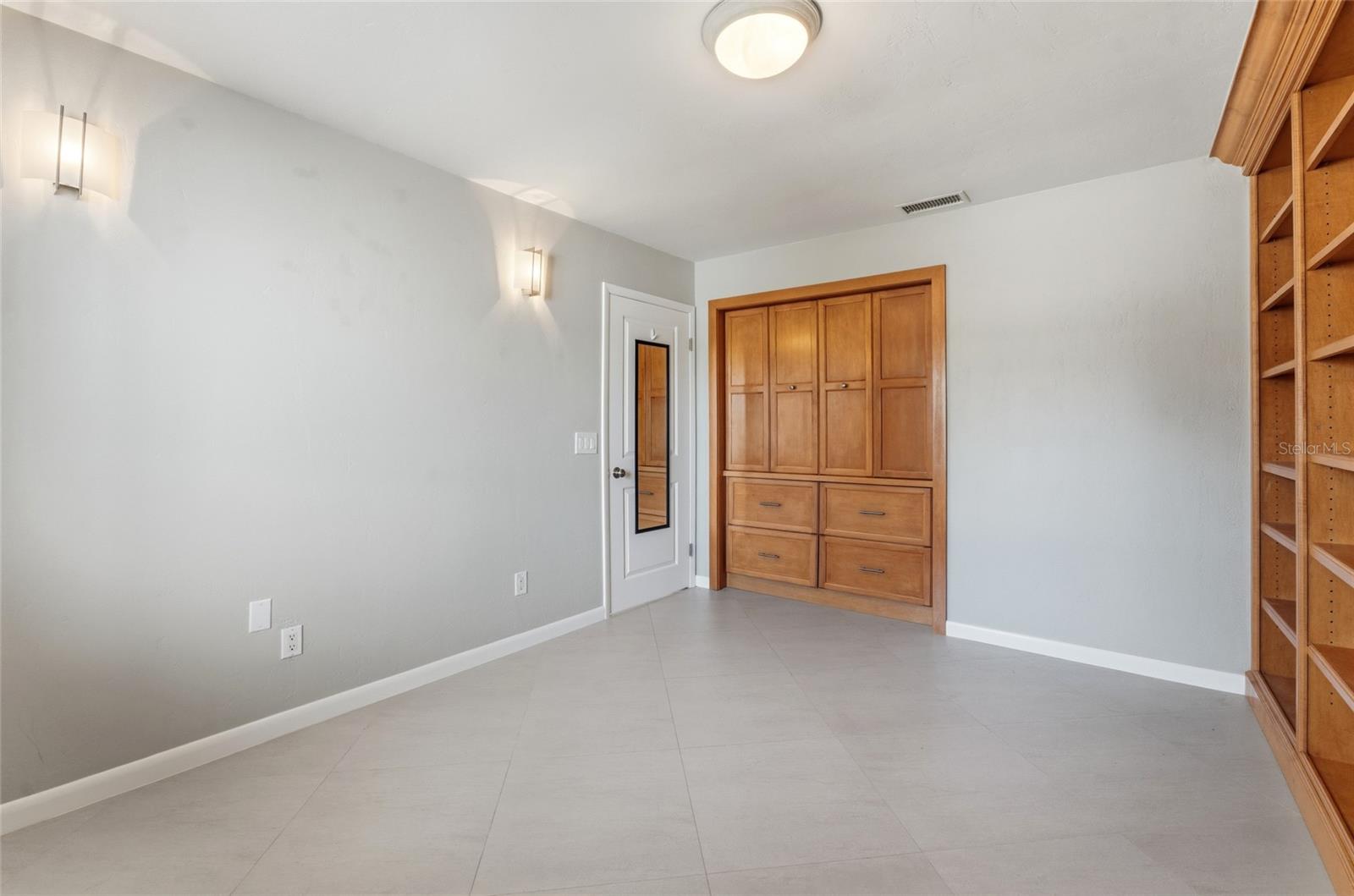 2708 W Osborne Ave Property Photo 58