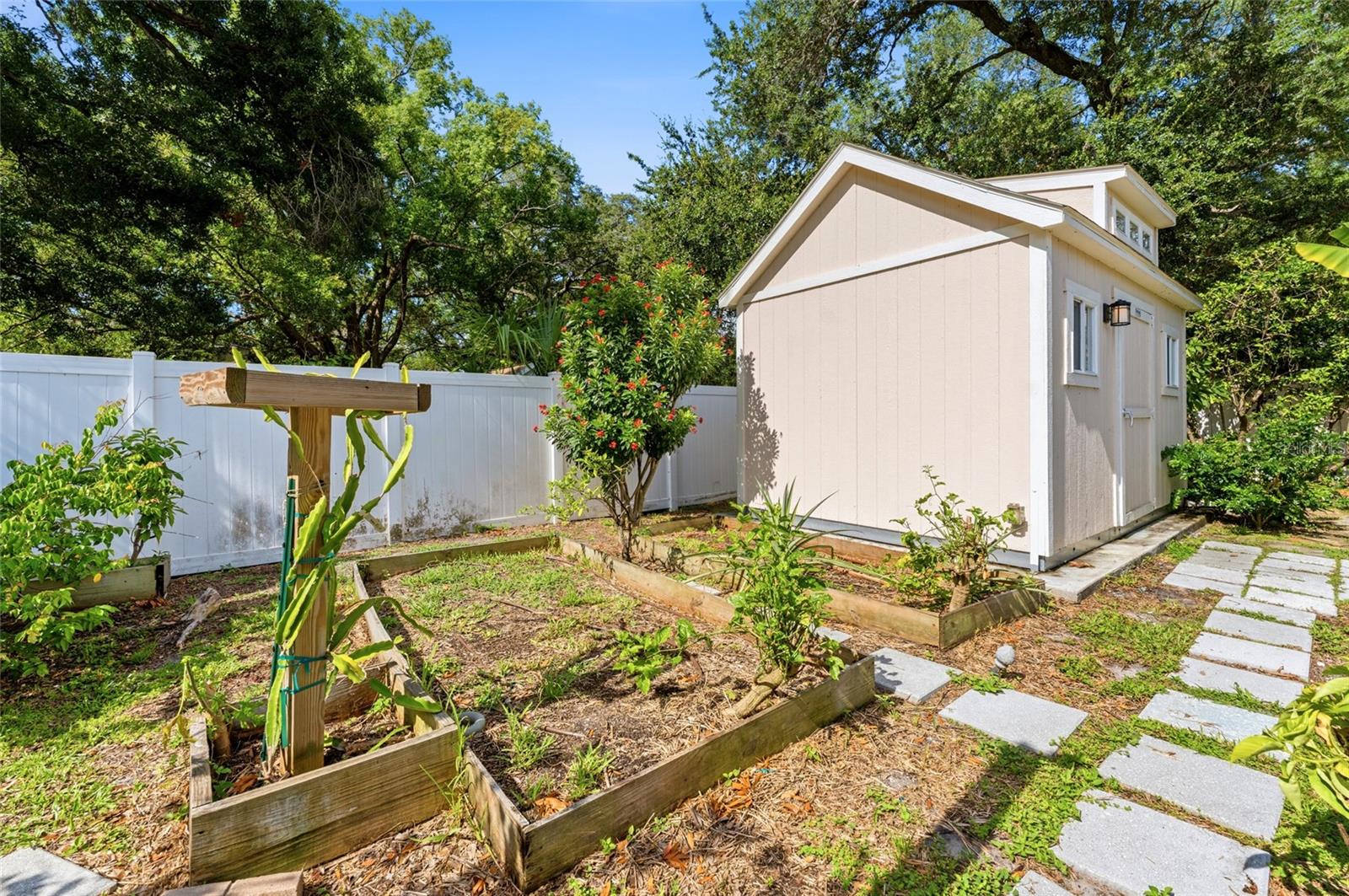 2708 W Osborne Ave Property Photo 81