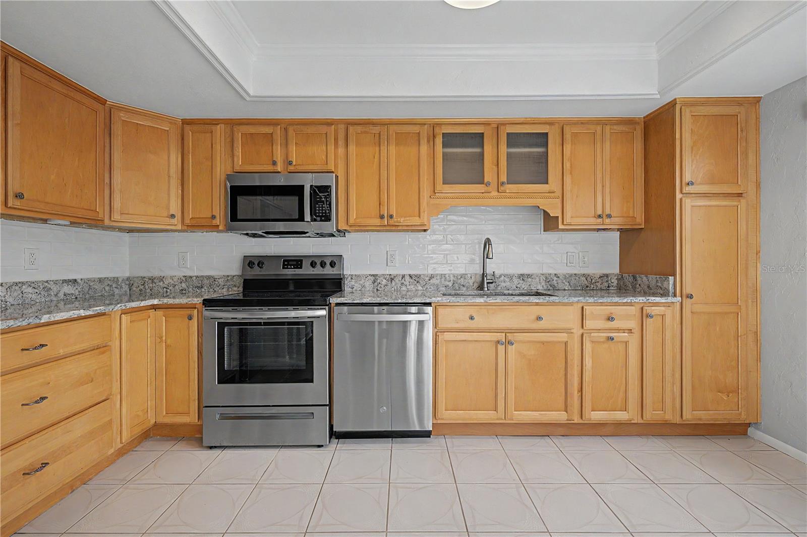 75 Poole Pl Property Photo 7