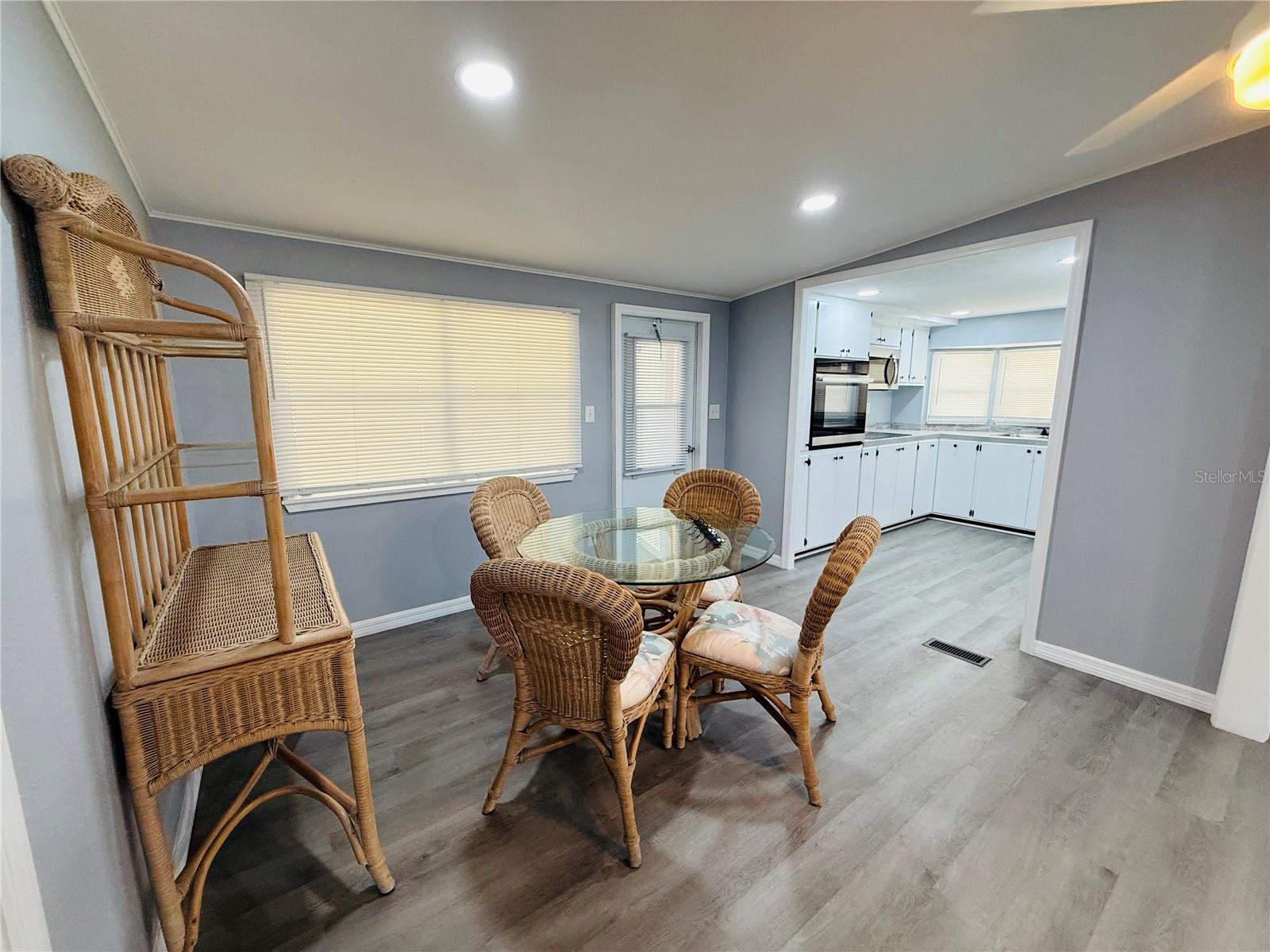 4851 W Gandy Blvd #b7l27 Property Photo 7
