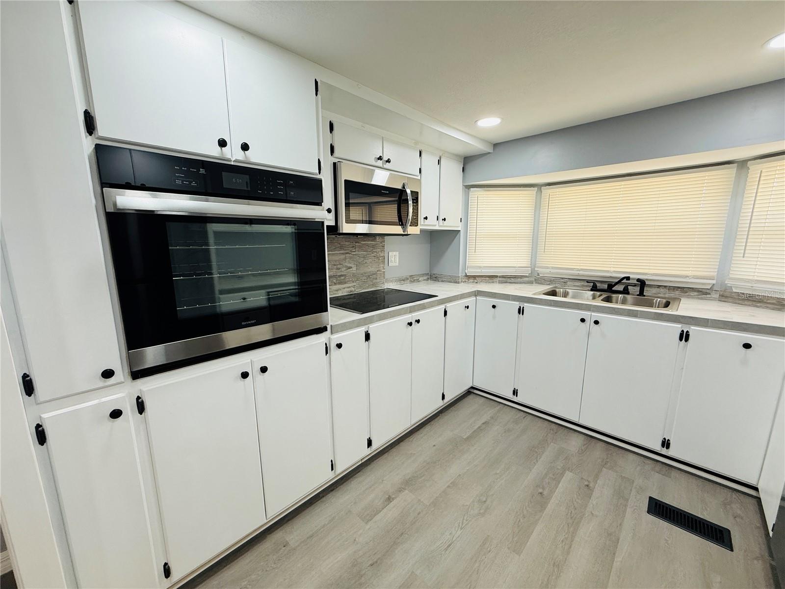 4851 W Gandy Blvd #b7l27 Property Photo 8
