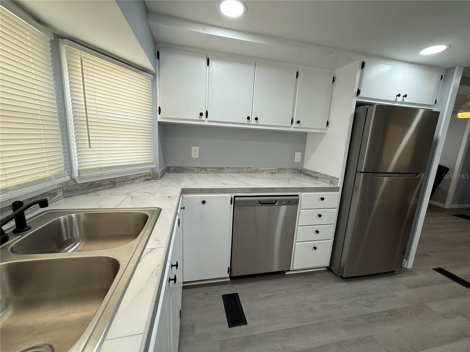 4851 W Gandy Blvd #b7l27 Property Photo 11