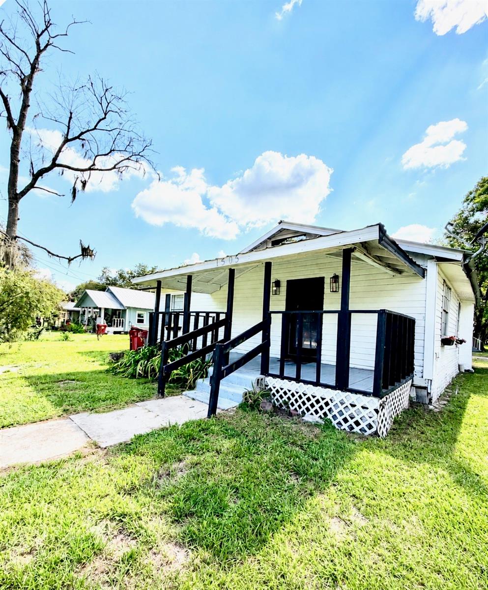 1505 N Orange St Property Photo 1
