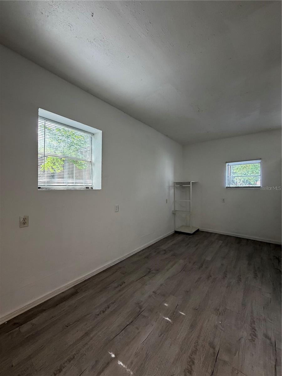 1505 N Orange St Property Photo 15