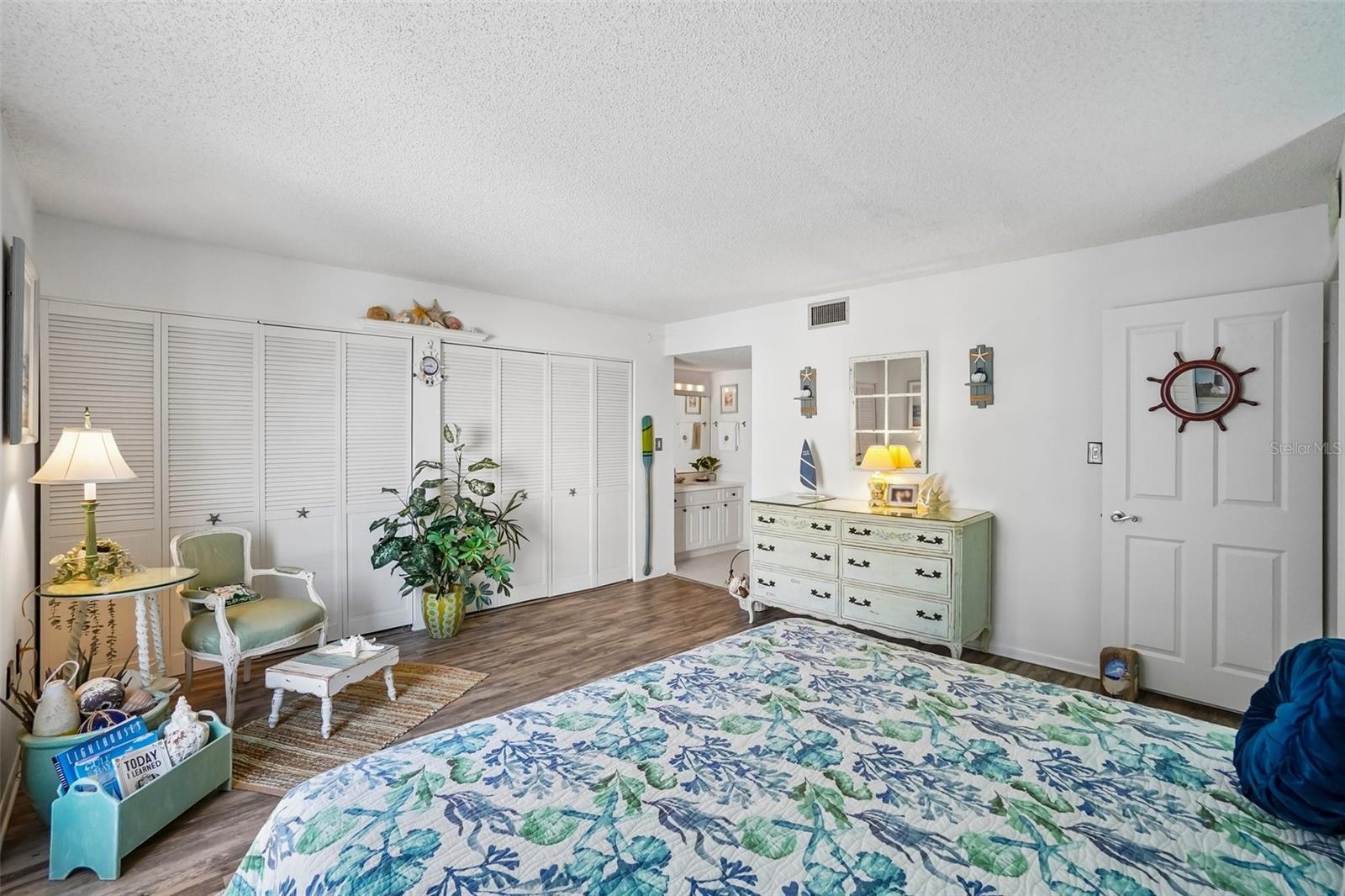 450 S Gulfview Blvd #605 Property Photo 18