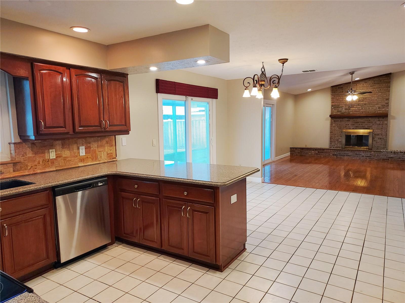 702 Hyssop Pl Property Photo 17