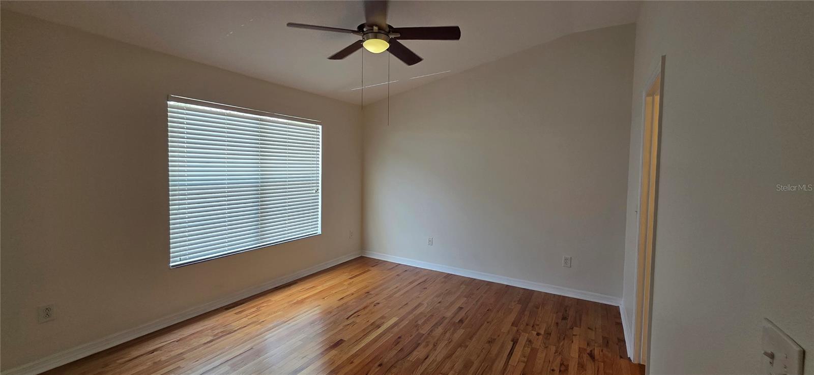2027 Strathmill Dr Property Photo 12