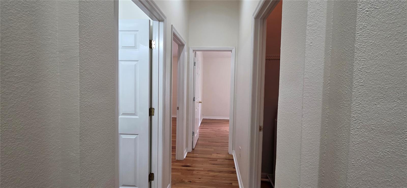 2027 Strathmill Dr Property Photo 16