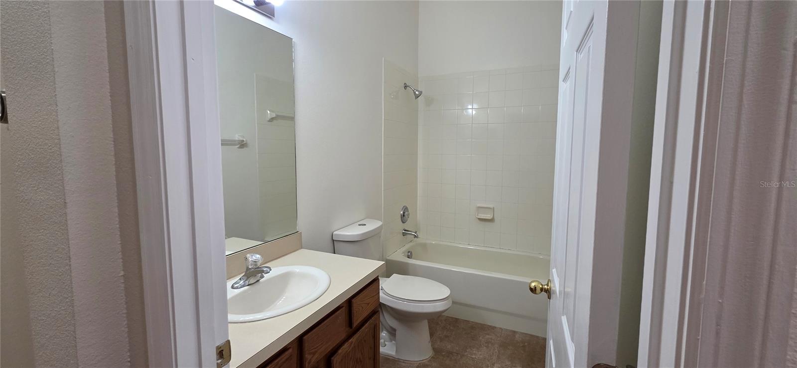2027 Strathmill Dr Property Photo 18