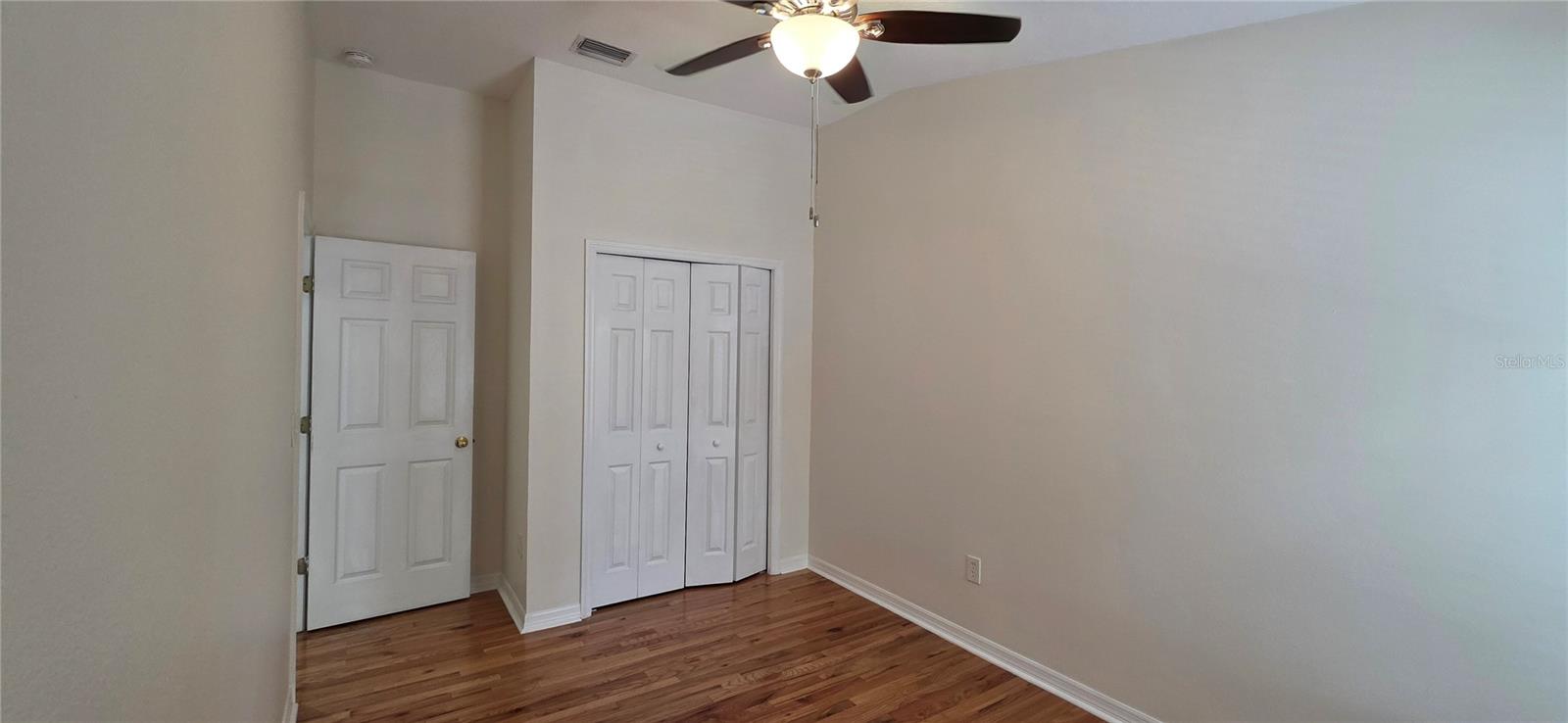 2027 Strathmill Dr Property Photo 20