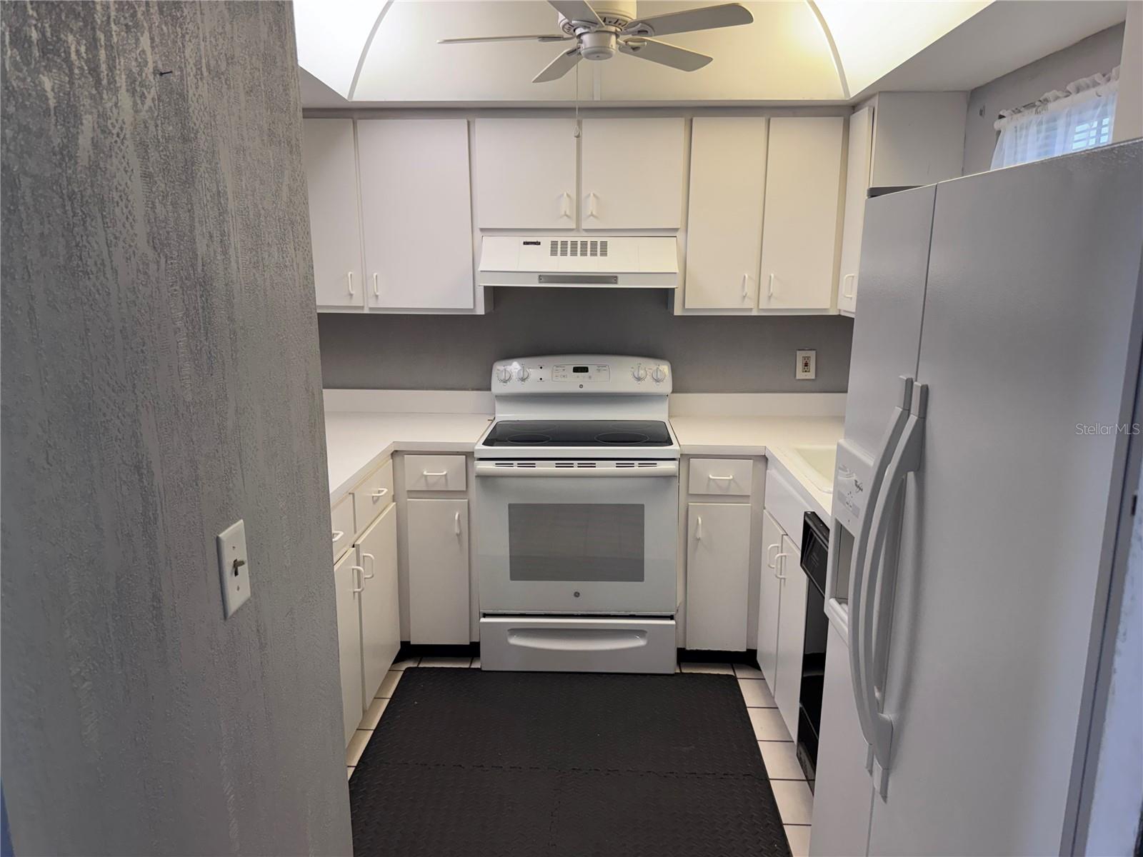 1201 N Mcmullen Booth Rd Property Photo 4