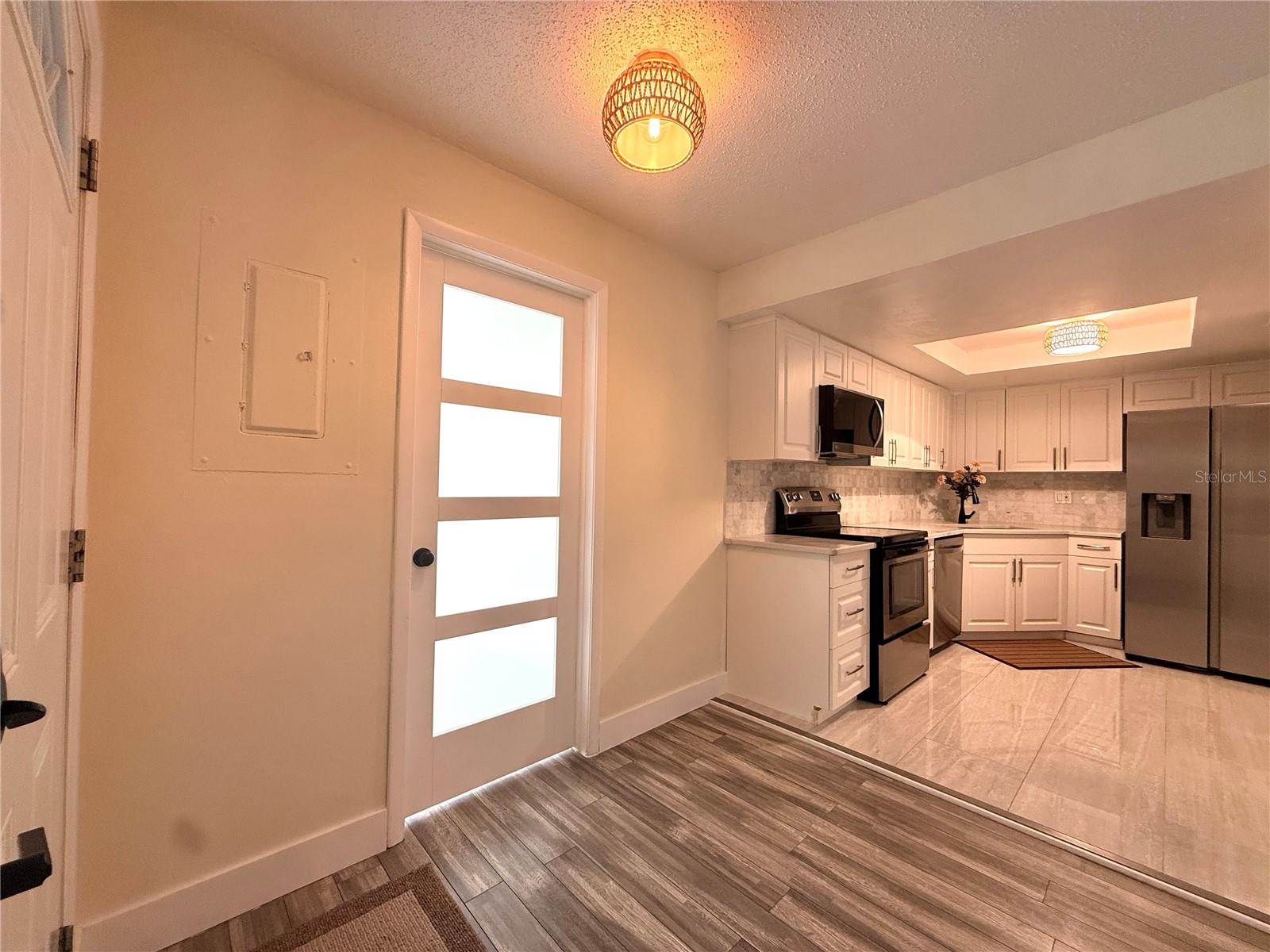 2363 Flanders Way #d Property Photo 7