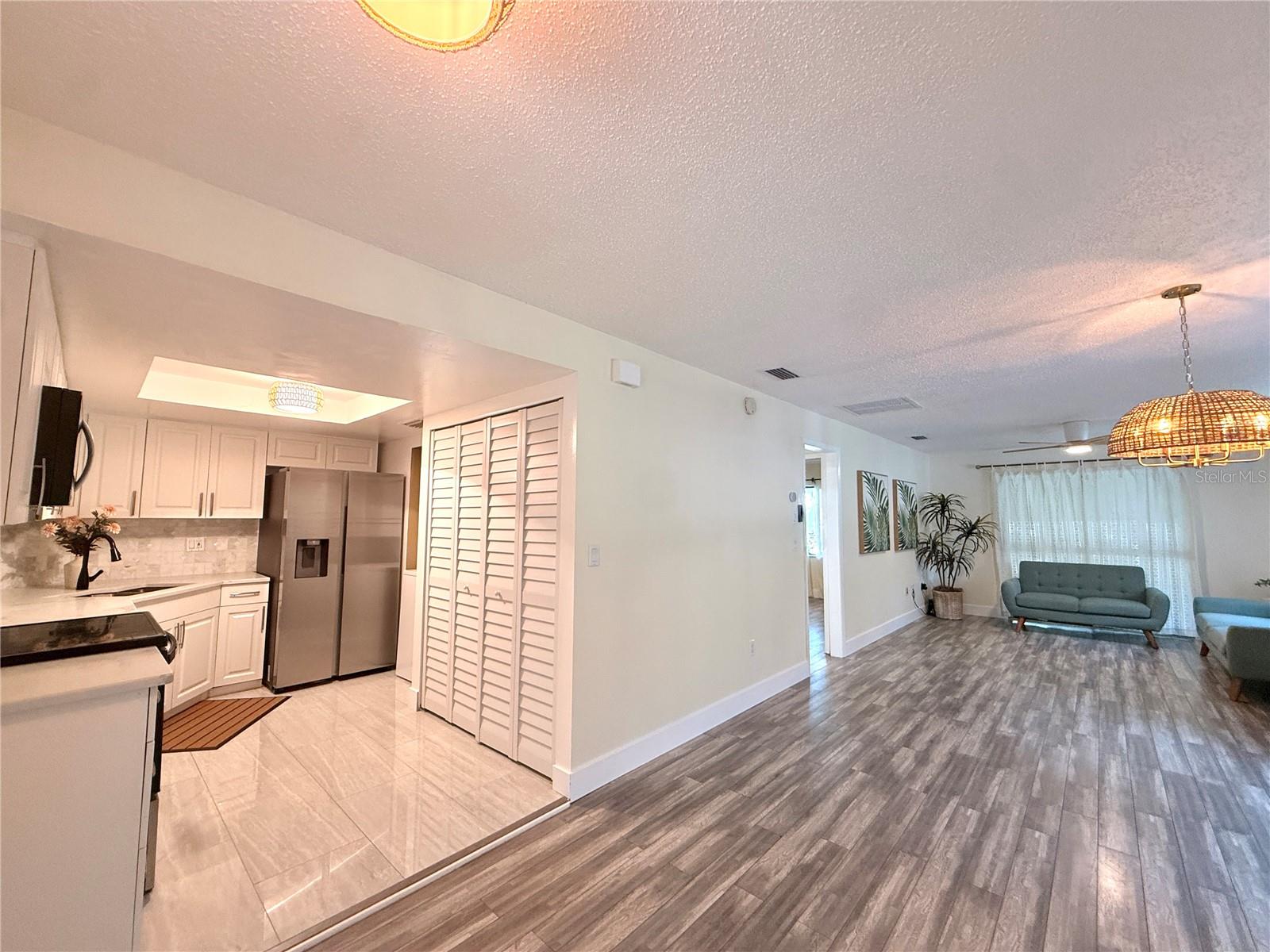 2363 Flanders Way #d Property Photo 27