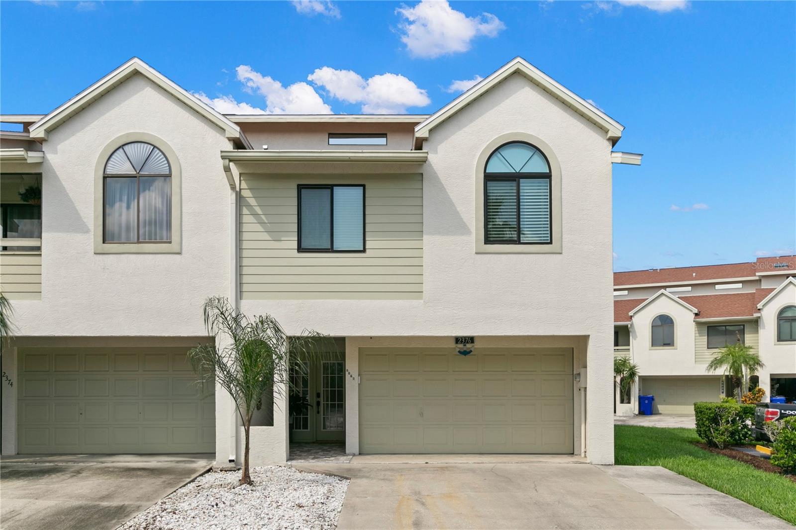 2376 HANOVER DR