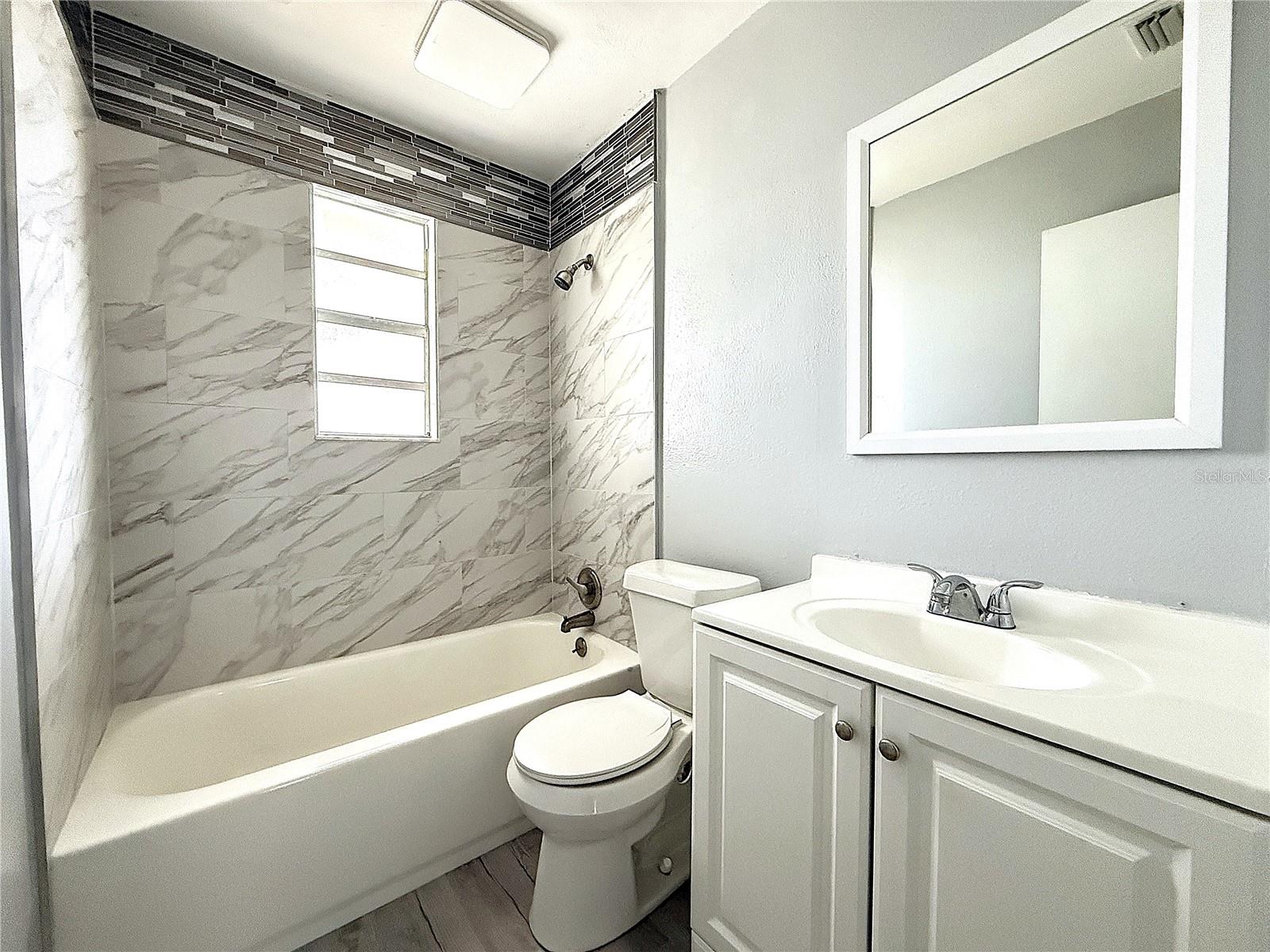 1231 Illinois Ave #1 Property Photo 15