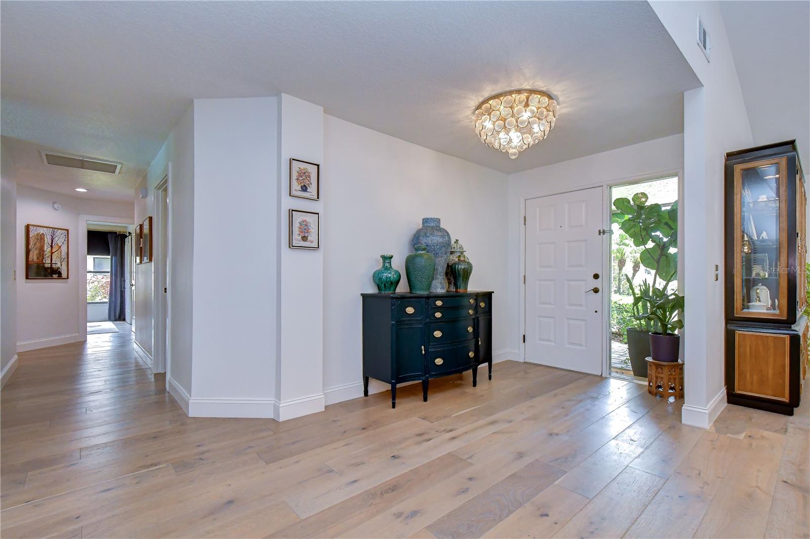 16126 Belle Meade Blvd Property Photo 5